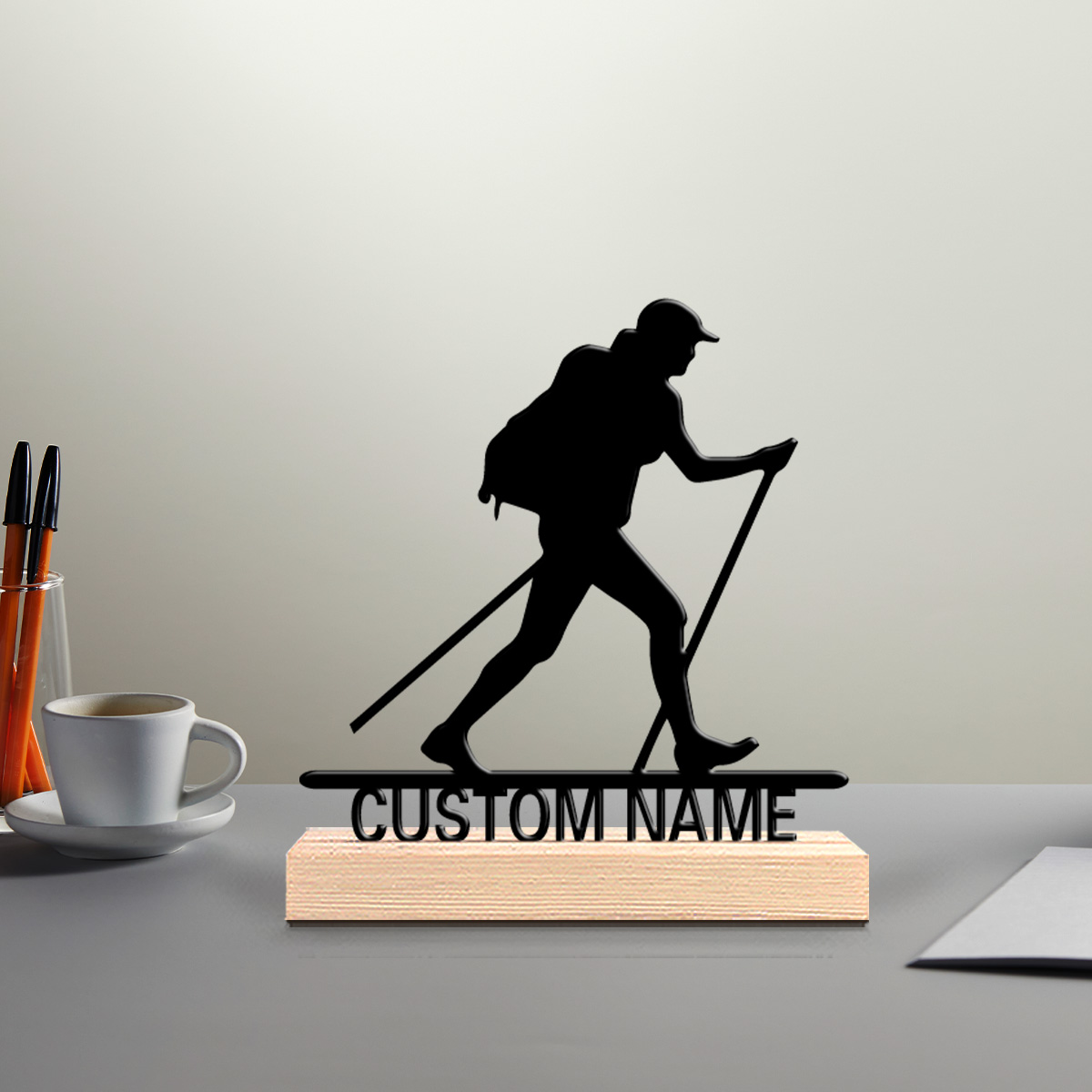 Outdoor Adventure Day - 1 Stück Niedliche Personalisierte Reisenden-Metallstatue Abenteuer-Themen-Geschenk